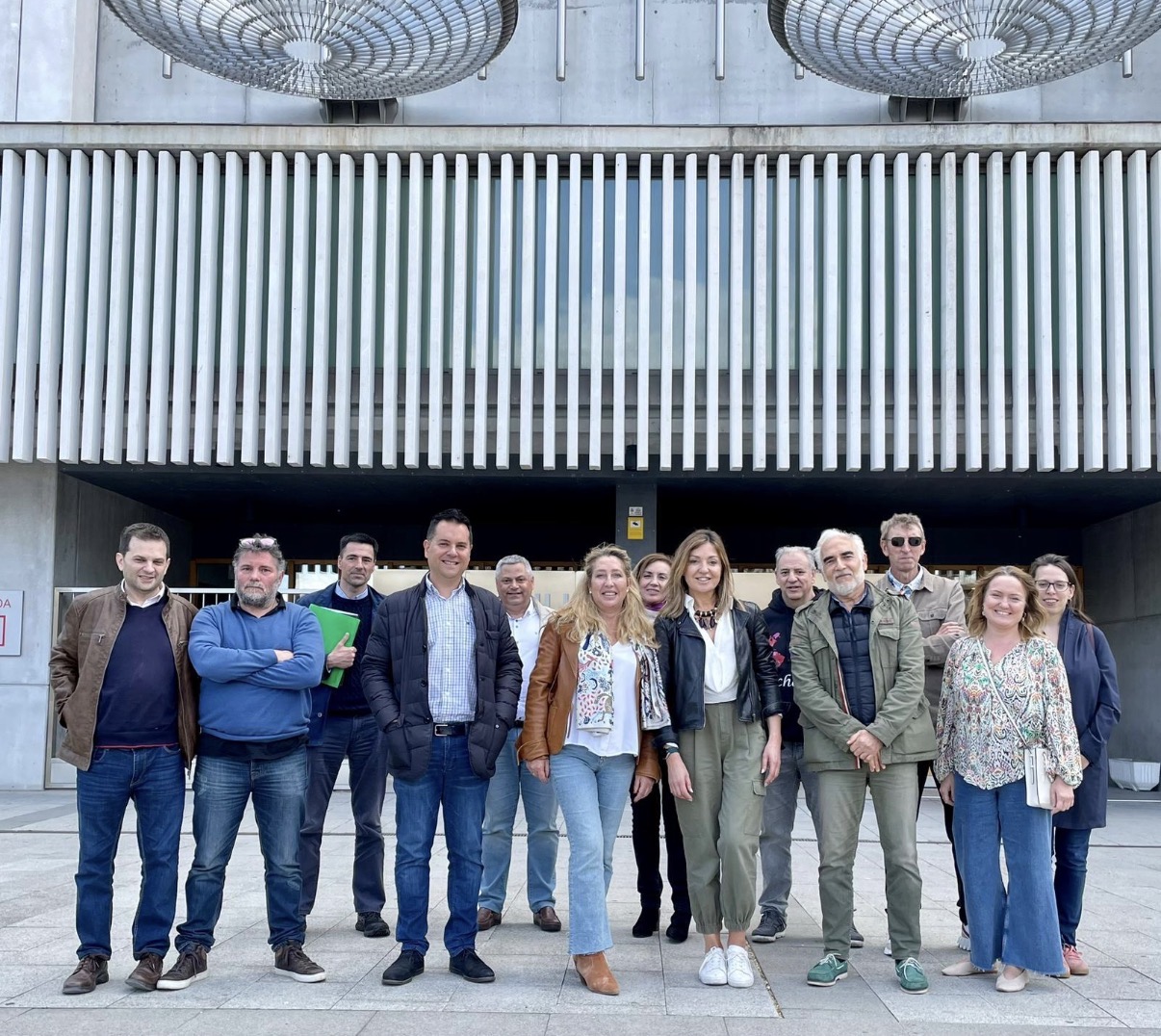 Equipo completo de Decide Burgos - Candidatos y voluntarios elecciones municipales 2023
